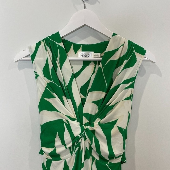 Eliza J Twist Front Leaf Pattern Sleeveless Maxi Dress - Picture 5 of 10